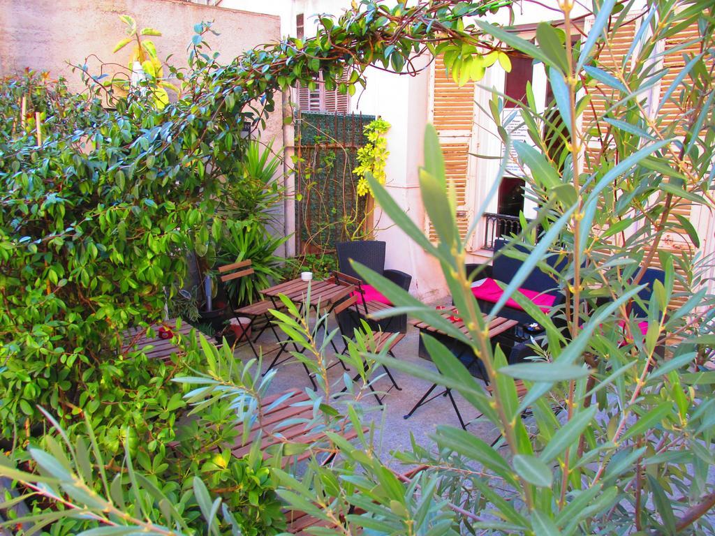 Le Pastoral Hostal *