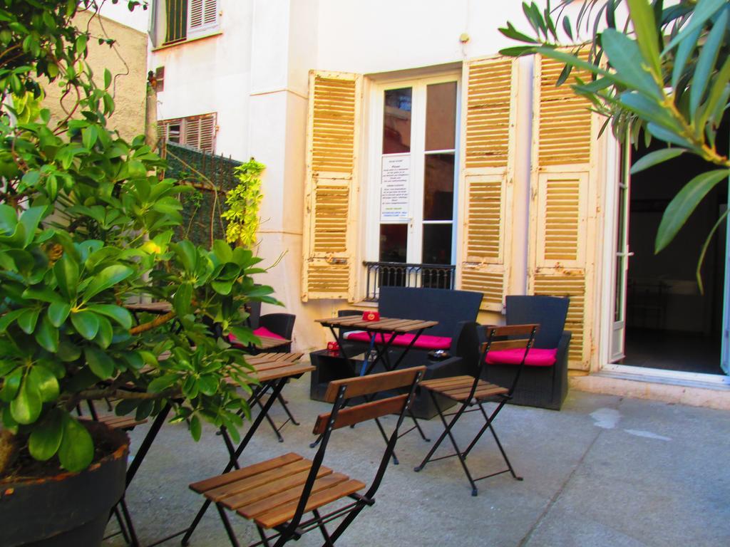 Le Pastoral Hostal Niza